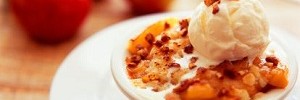 desert de mere caramelizate cu inghetata