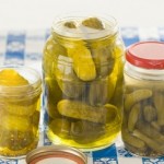 castraveciori murati cu boabe de struguri