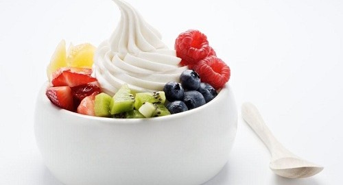 crema de iaurt cu fructe